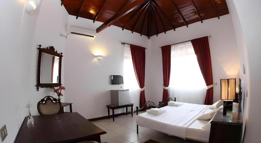 The Mgs Hotel Elpitiya  Exterior photo