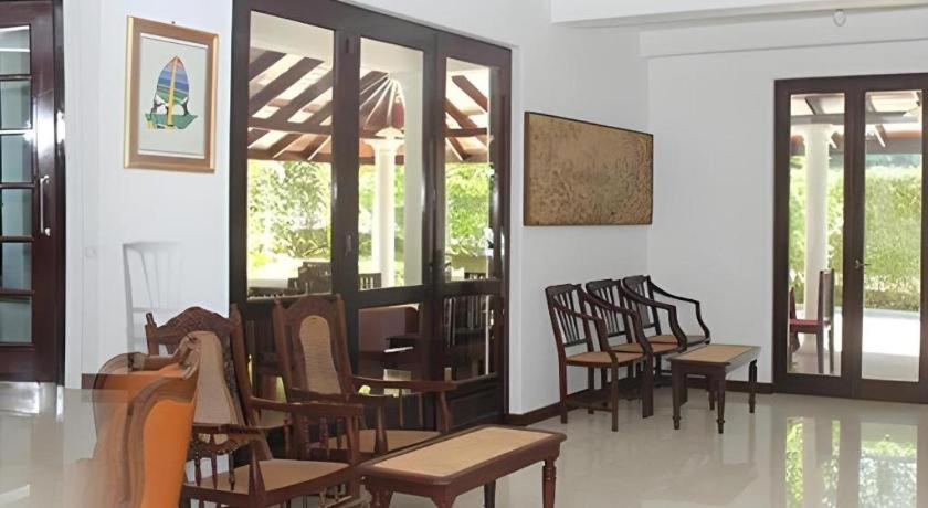 The Mgs Hotel Elpitiya  Exterior photo
