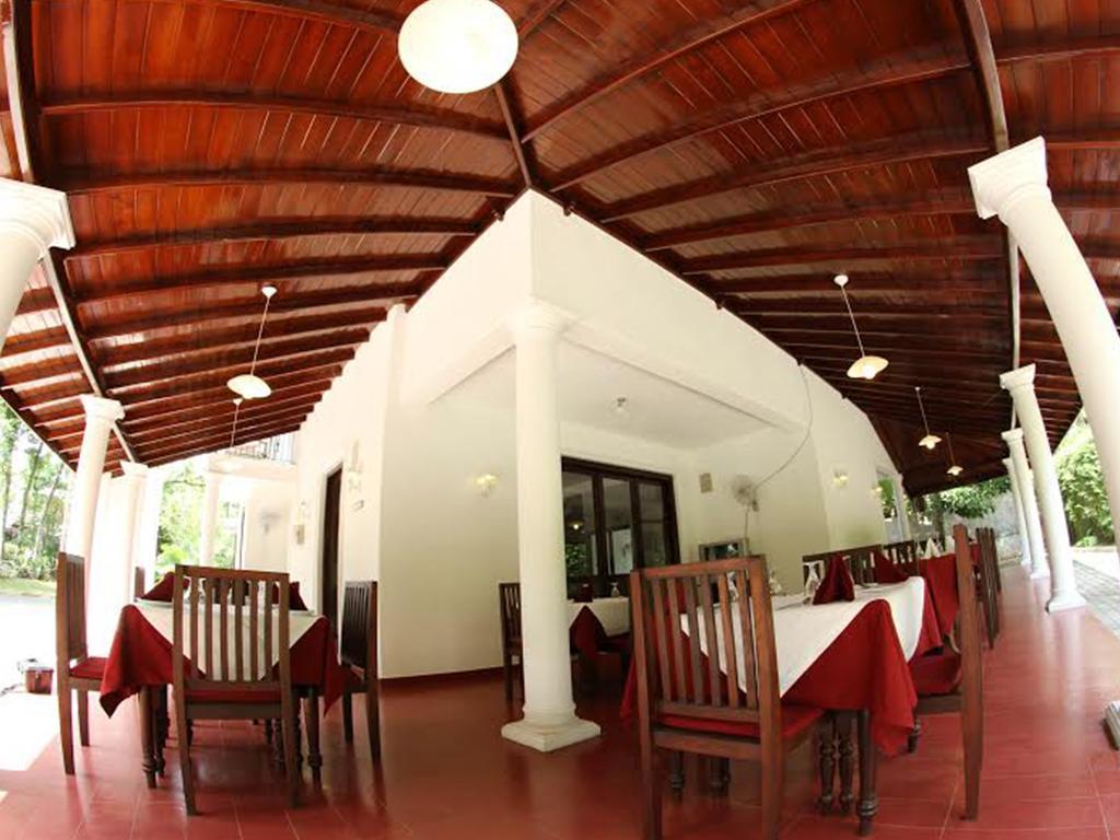 The Mgs Hotel Elpitiya  Exterior photo
